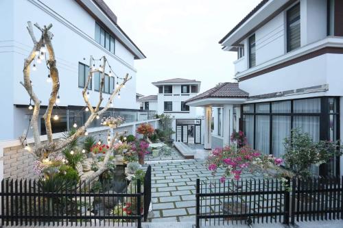 Garden, Chuoi Villa FLC (4 Ngu, 5 Ngu, 6 Ngu) in Hạ Long