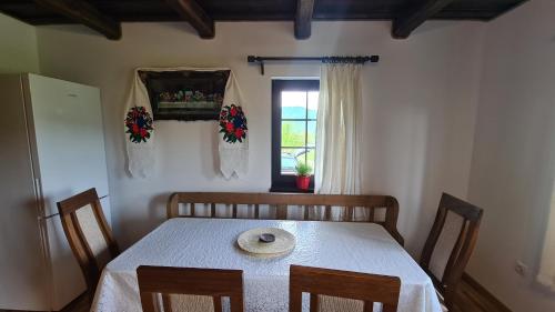 Létesítmények, Casa bunicilor din Oncești (Casa bunicilor din Oncesti) in Oncesti