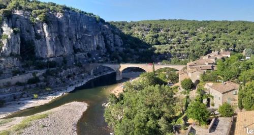 Gîte «&nbsp;les rives de l’Ardèche&nbsp;» (Gite «&nbsp;les rives de l’Ardeche&nbsp;») in Mercuer