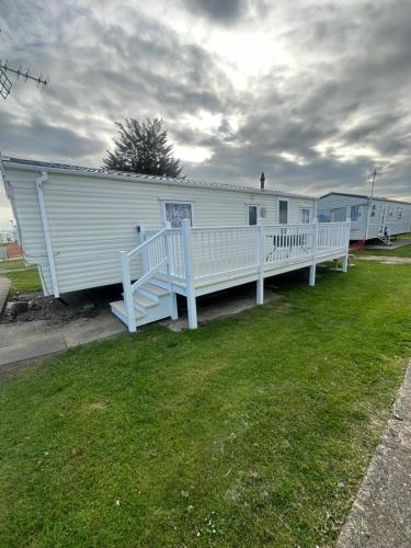 Angie's caravan at Seawick - Hotel - Saint Osyth