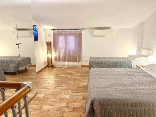 Apartment - Split Level image 8