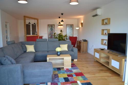 Holiday home in Svirče - island Hvar (Holiday home in Svirce - island Hvar) in Vrbanj