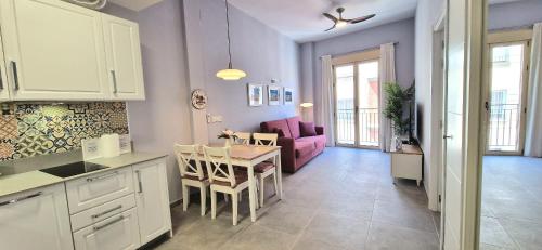 Malaga Lodge Apartments, Малага