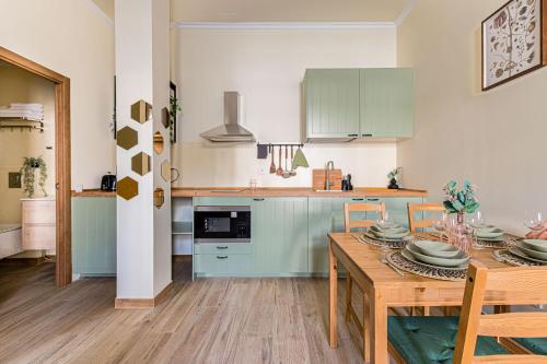 Simone Apartments in Usera