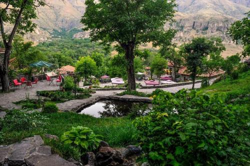 Vardzia Resort