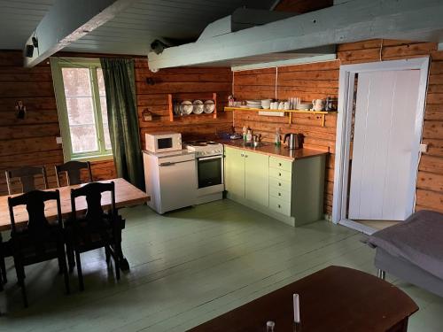 Kræmmervika Rorbuer - Rustic Cabins in Lofoten in Ballstad