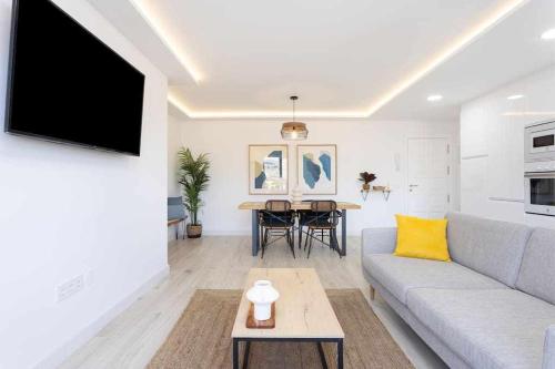 Sunnyland apartment arona 4