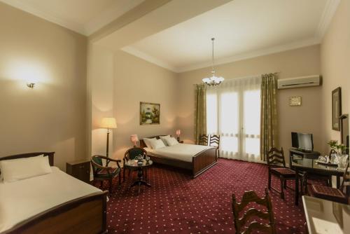 1 queen bed
