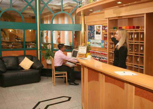 Hotel Asperner Löwe - image 6