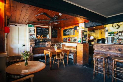The East End Arms - image 9