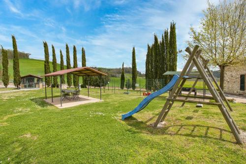  Villa Santarcangelo With Pool - Happy Rentals in Asciano