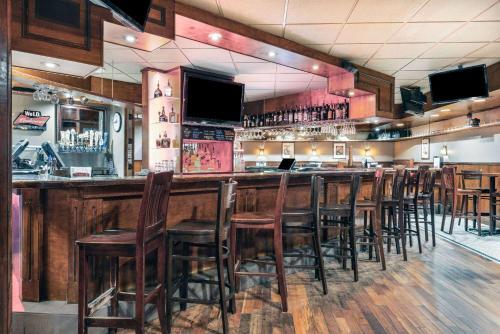 AmericInn by Wyndham Duluth South Proctor Black Woods Event Ctr photo 4