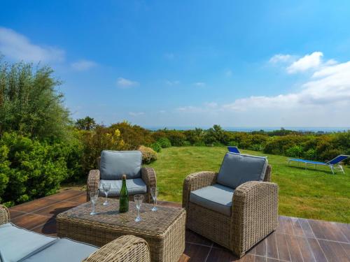 Holiday Home Cassiopee by Interhome in Telgruc-sur-Mer