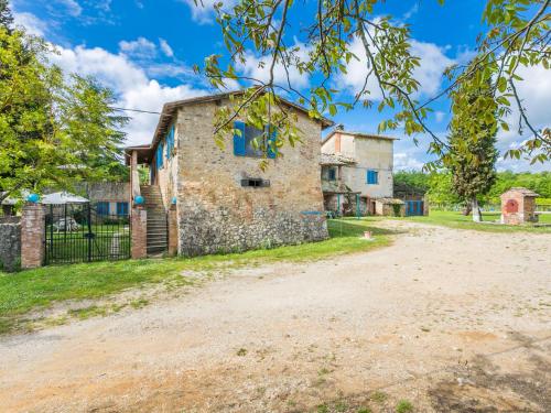 Apartment Fattoria Petraglia - Padronale by Interhome