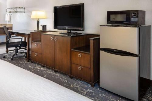 Travelodge by Wyndham Appleton - Hotel