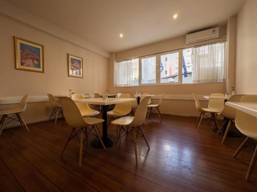 Anemoni Piraeus Hotel - image 11