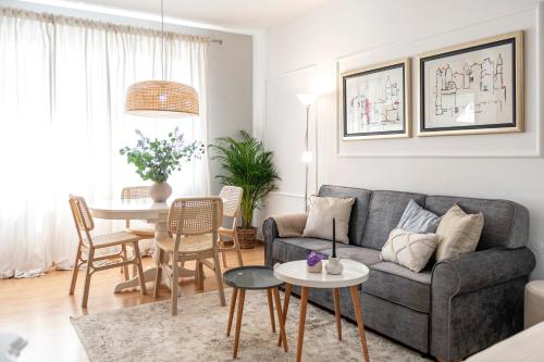 Lapad Studio - Tap to explore photos