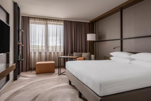 1 queen bed