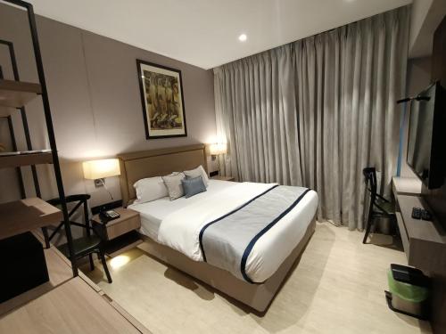 Hotel Highway Inn