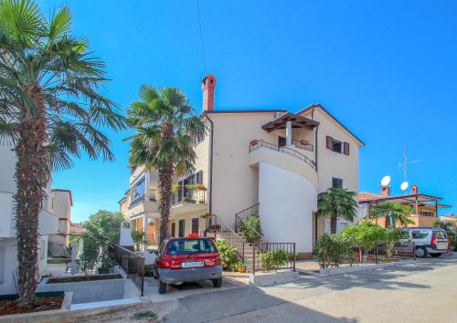  Apartments Maja, Pension in Novigrad