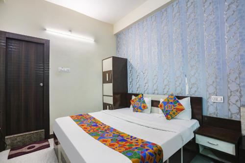 OYO Royal Stay Inn