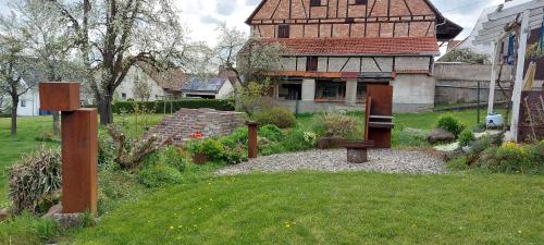 花園, Gemütliche Ferienwohnung am Schwarzwaldrand (Gemutliche Ferienwohnung am Schwarzwaldrand) in 蓋伊費爾登