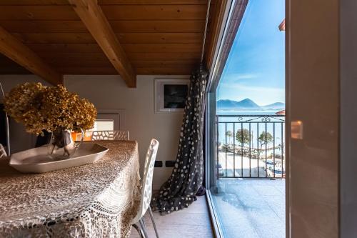 Residenza a schiera vista lago Feriolo gîte à louer Feriolo