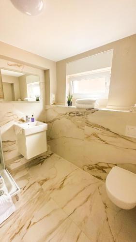 Souterrain - Privatwohnung mit Schlafzimmer im Einfamilienhaus, Hamburk (fotografie 6)