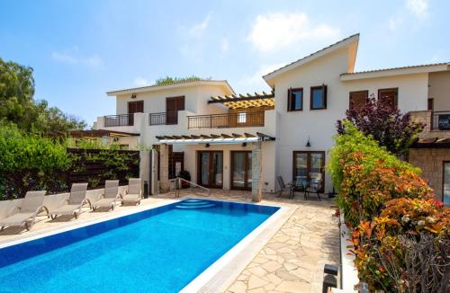 Golf Villa in Aphrodite Hills HG07