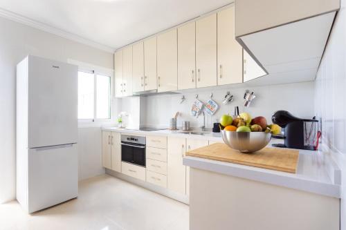Three spacious apartments 150m from the Las Americas promenade 2