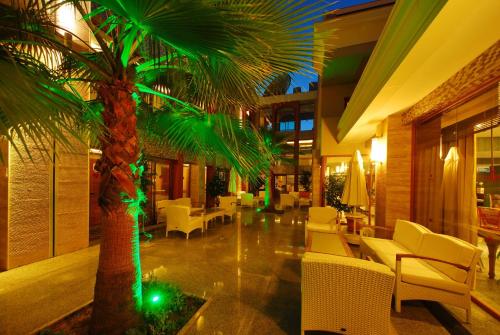 Pasabey Hotel - main image