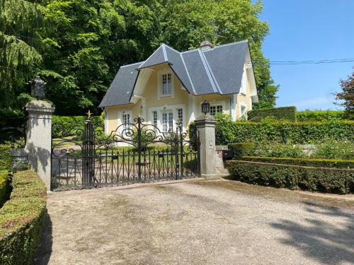 La Maison du Gardien, Chateau de lAvenue