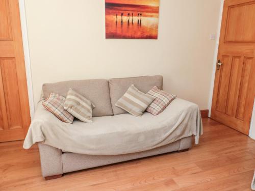 Lighthouse Cottage Morpeth - image 4