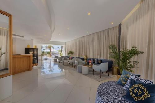 大堂, Herbert Samuel The Reef Eilat in 埃拉特海灘