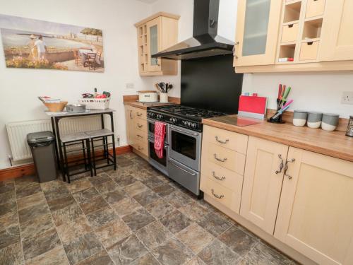 Lighthouse Cottage Morpeth - image 10