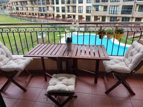 COSTA REINANTE SPA Y PISCINA - A Telleira