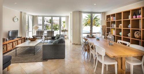 Villa with Private Pool image 10