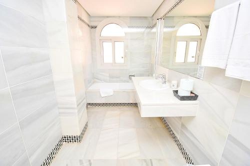 Expoholidays - Apartamentos Puerto Almerimar