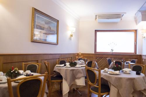 Hotel Leopardi - image 7