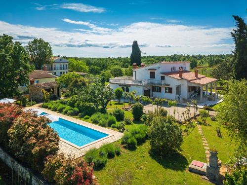 Viesnīcas āriene, Apartmani Martina in Veleniki
