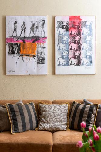SUPER CHIC with Balcony - image 8