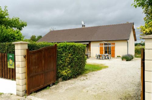 Les fretees gîte à louer Bois de Prugny