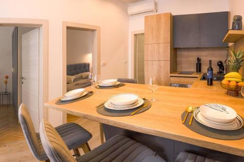 Luksuzni apartman Ribica u samom centru grada, Split (Foto 9)