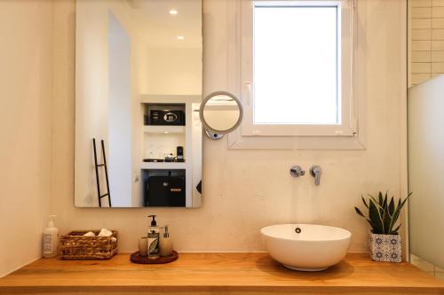 Superior Double Room image 10
