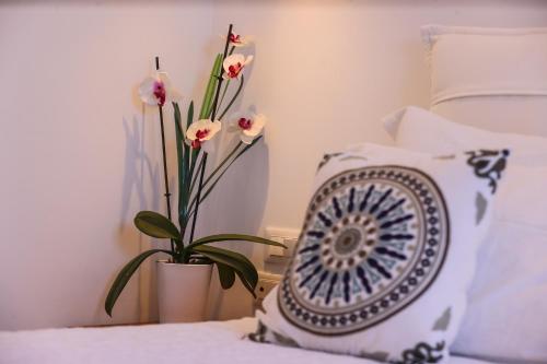 Superior Double Room image 6