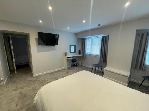 2 double beds