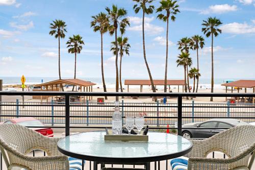 212A Beachfront View-Free Wifi in Oceanside, USA
