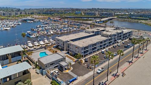 213A - Take a Beach Break at Marina Del Mar - Beach & Ocean Views in Oceanside, USA