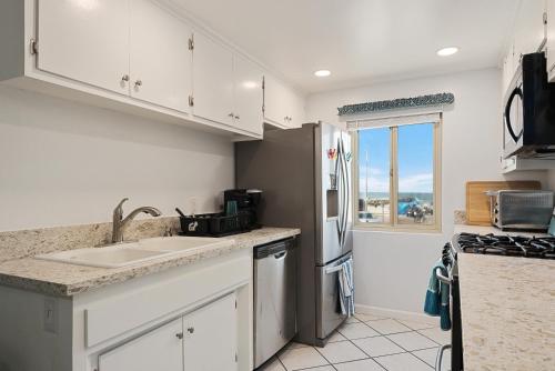 214A - Beach and Water View, Steps to the Sand, Oceanside (photo 10)
