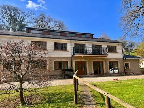 Pass the Keys Perfect Tranquil Holiday Home Old Forge Pumphouse